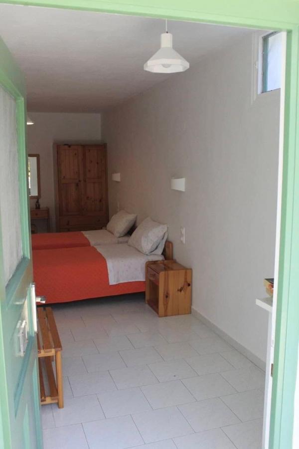 Dioni Lux Inn 2 Páhena Kültér fotó